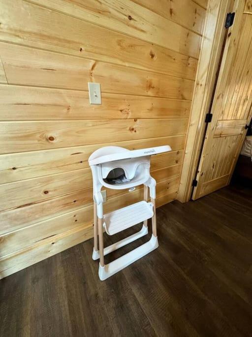 New! Indoor Pool/Ps 5/Hot Tub/Parkway Βίλα Pigeon Forge Εξωτερικό φωτογραφία