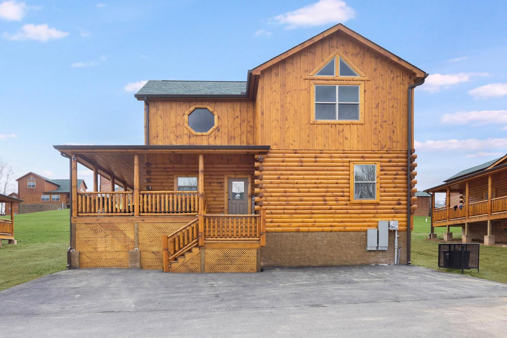 New! Indoor Pool/Ps 5/Hot Tub/Parkway Βίλα Pigeon Forge Εξωτερικό φωτογραφία