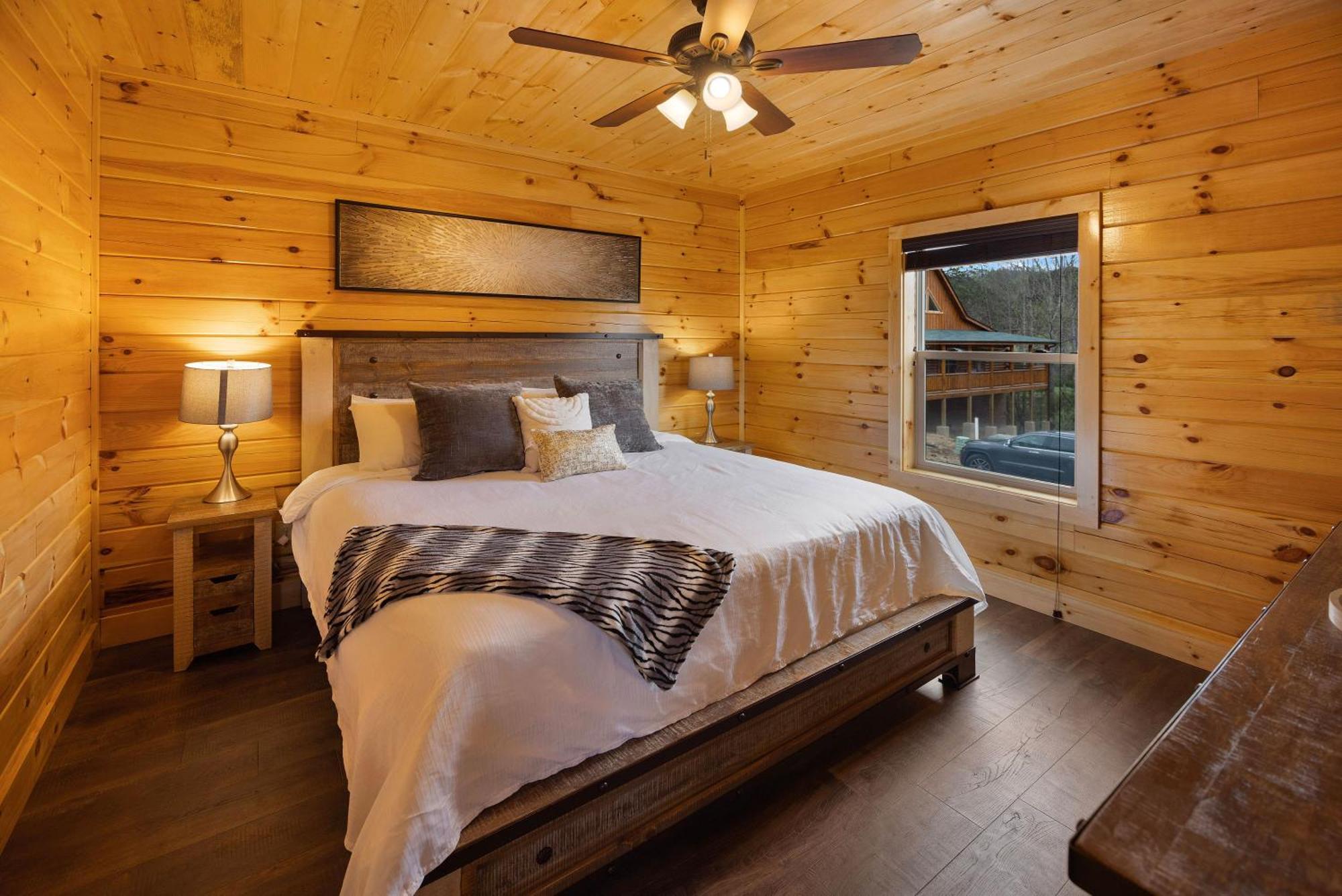 New! Indoor Pool/Ps 5/Hot Tub/Parkway Βίλα Pigeon Forge Εξωτερικό φωτογραφία